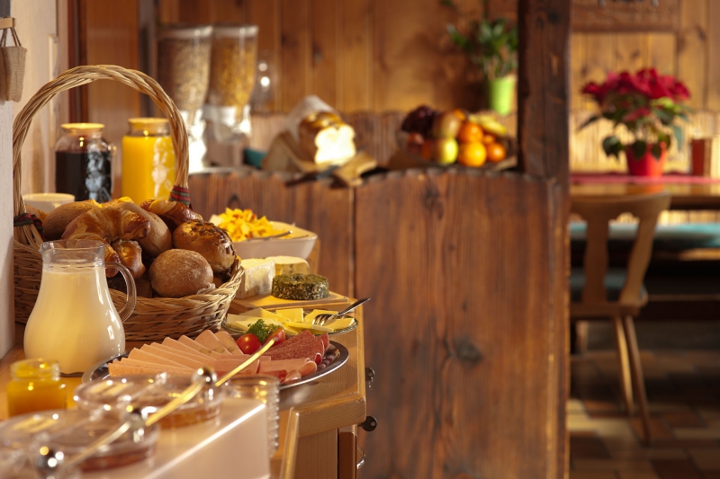 restaurant-ESCRAGNOLLES-min_breakfast-801827